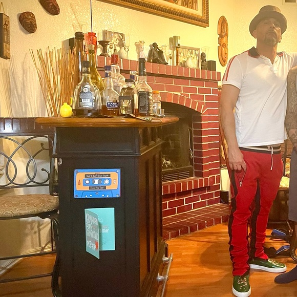 Meet your Posher, Jermon - Picture 3 of 3